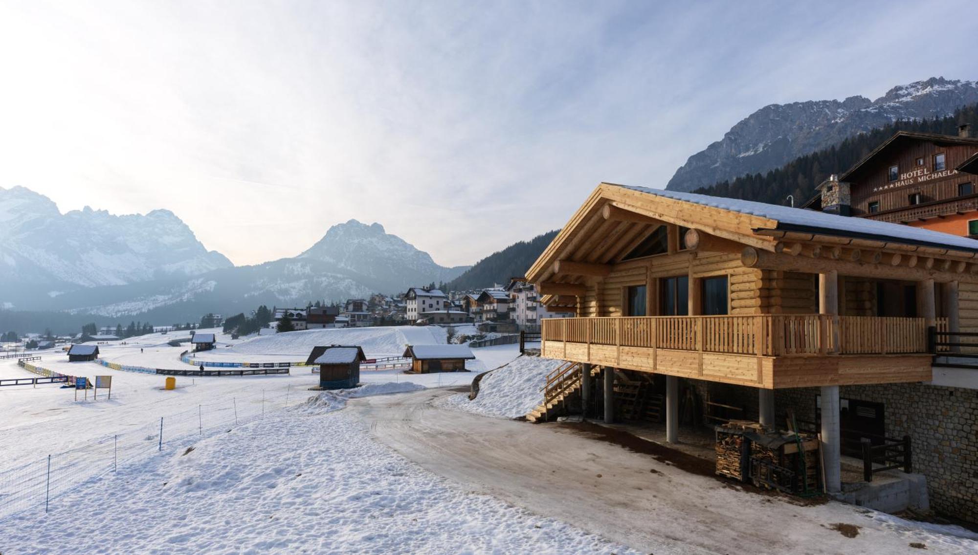 Hotel Haus Michaela Sappada Exterior foto